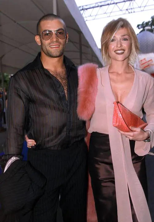 Paola Barale e Gianni Sperti al teatro Nazionale di Milano per la serata di consegna dei Telegatti (2000)