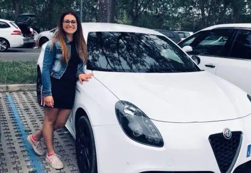 Uccisa sull'uscio di casa. Era incinta, preso il killer
