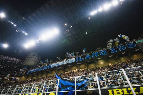 In curva pizzo, estorsioni e intimidazioni: "Lo stadio come una terra di mafia"