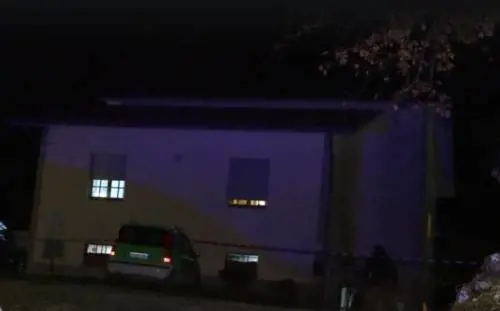 Dramma a Rieti, omicidio-suicidio: coppia di anziani trovata morta in casa