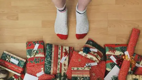 Regali di natale con pochi soldi: 10 idee regalo per piccoli budget