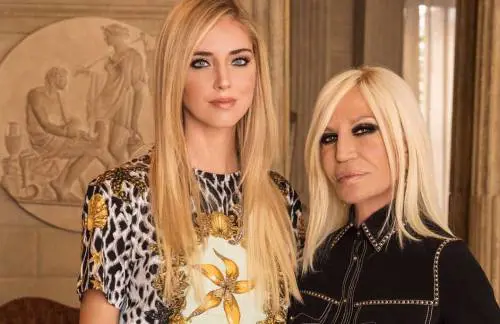 "Non si deve scusare". Così Donatella Versace difende la Ferragni e accusa la Lucarelli