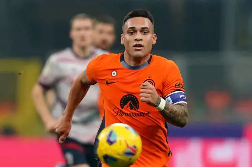 Inter e Juve tra Lautaro e Vlahovic: testa a testa nel rinnovo dei contratti