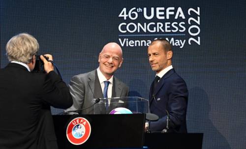 "Monopolio illegale". Stangata contro Uefa e Fifa: l'Ue sblocca la Superlega