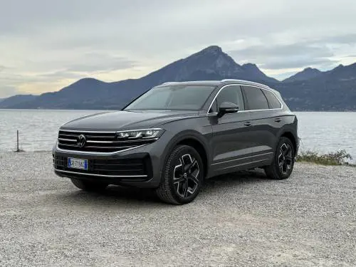 Nuova Volkswagen Touareg 2024: più tecnologica e confortevole che mai – Prova in Anteprima