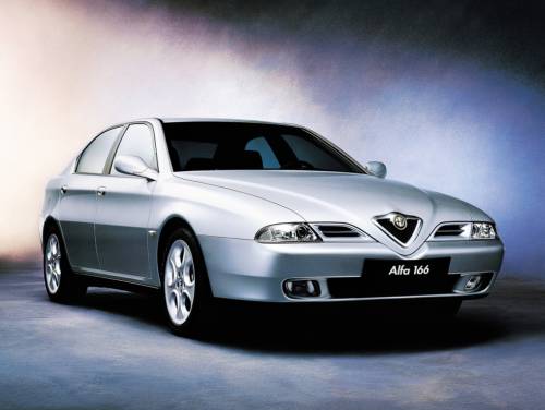 Alfa Romeo 166, nasceva 25 anni fa l'ultima ammiraglia del Biscione