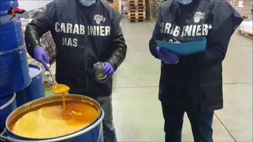 Natale, i Nas sequestrano 39 tonnellate di dolci tipici