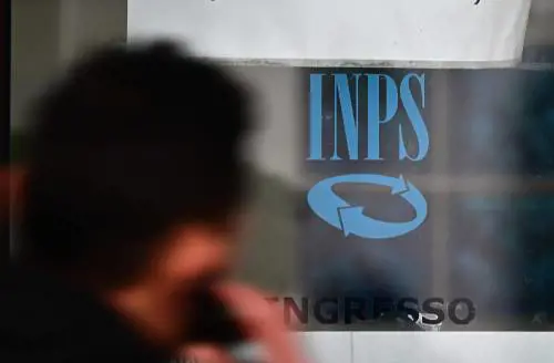 Pensioni, l'aumento di tre mesi dell'età per l'uscita sarà selettivo
