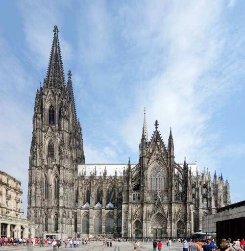 Paura attentati in Germania: cani antiesplosivo nella cattedrale di Colonia