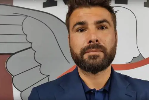 La vigilia, il funerale della mamma e l'esonero: Natale amaro per Adrian Mutu