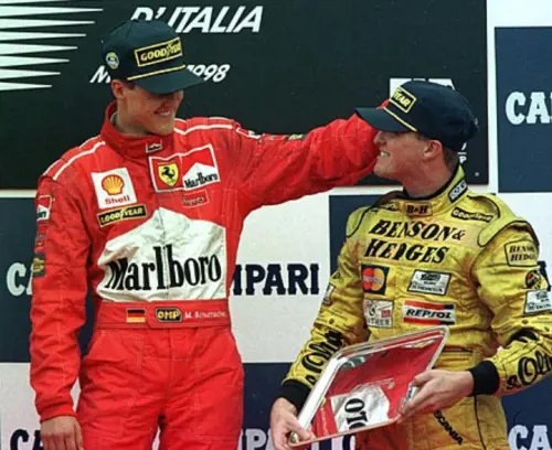 "Non sono all'altezza...". Ralf Schumacher in tackle su Leclerc e Sainz