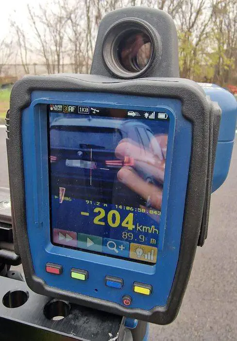 La maximulta in autostrada. Velocità choc: a quanto viaggiava lo straniero