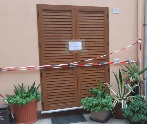 Uccide col bastone il padre che cercava di calmarlo: orrore ad Arzachena