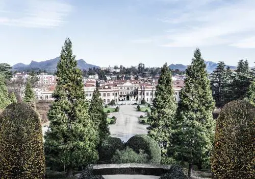 Varese, esempio di genio e "regolatezza"