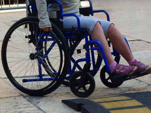 "Il Pd ha azzerato il contributo per le famiglie di minori con disabilità". L'attacco della Lega