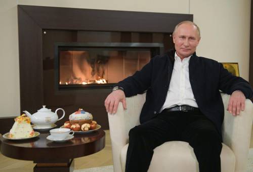 Guerre stellari Usa-Russia Biden pronto alla risposta. Mosca: "Trucco pro-Kiev"