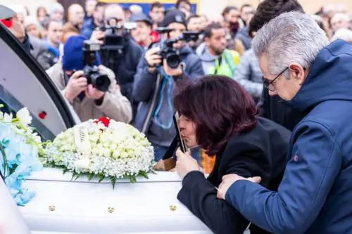 L'addio a Vanessa, uccisa dal suo ex. Il fratello: "Ora apriamo gli occhi"