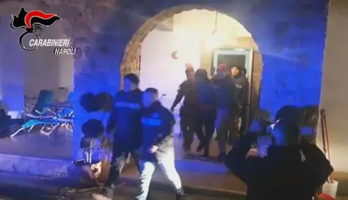 Il bagno nel resort di lusso poi le manette: così è stato catturato il boss Nicola Rullo