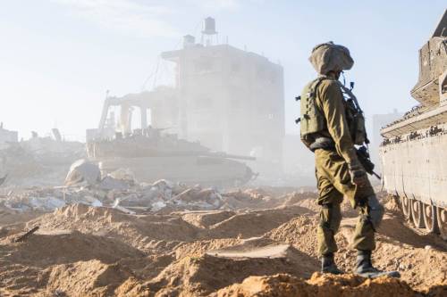 La polveriera può esplodere se la guerra esce da Gaza. La diplomazia torni centrale