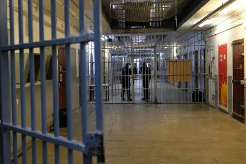 Uccisa e fatta a pezzi, la figlia evita l'ergastolo. "Condizione di disagio"