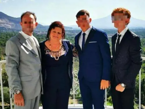 Spari in casa: uccisa a Capodanno