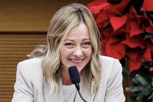 Sale il gradimento per Meloni e governo: il sondaggio che zittisce la sinistra