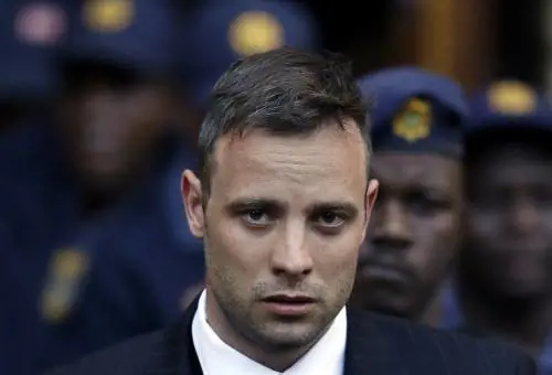 Pistorius rilasciato dopo 9 anni di carcere: vivrà in libertà vigilata fino al 2029