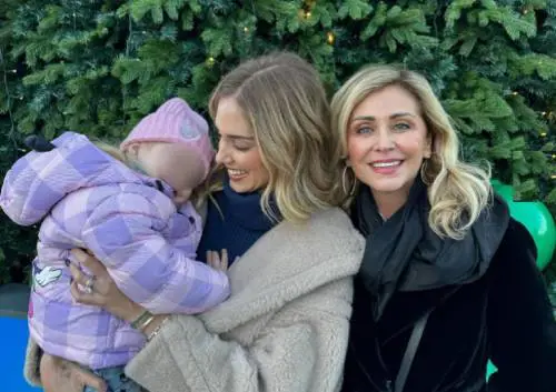 La mossa della Ferragni: riappare sui social. Ecco chi c'è davvero dietro