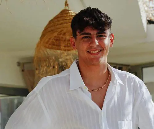 Schianto frontale in auto: muore il ciclista Patrick Mentil