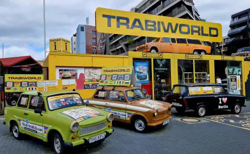 Alla guida di un'epoca con la "Trabi": ecco il nostro tour vintage a Berlino