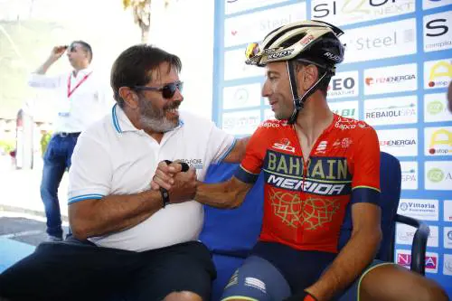"Io, ciclista del microfono in fuga (2 volte) dalla vita"
