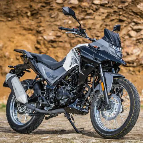 Sym NH-T 125, una moto per tutti i terreni