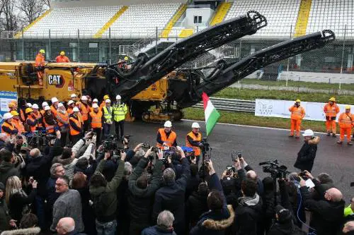 Un nuovo autodromo in 140 giorni
