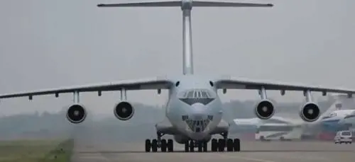 La Cina punta sul gigante Y-20: ecco i piani per il super aereo