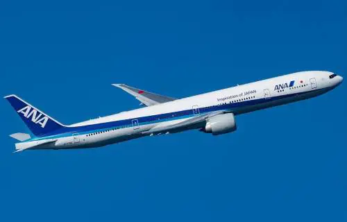 Crepa sul vetro della cabina di pilotaggio, Boeing costretto a tornare indietro