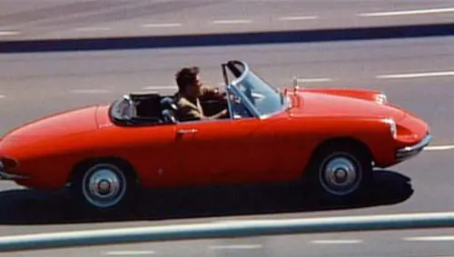 "Suo padre gli ha comprato un'Alfa Romeo": la Duetto de "Il Laureato" era differente