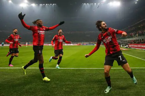 Il Milan schianta la Roma: Adli, Theo e Giroud valgono il 3-1 dei rossoneri
