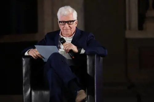 Prada non è in vendita, ma l'offerta c'è