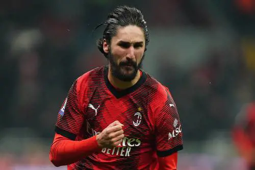 Il Milan dei francesi ha un Adli in più per salvare Pioli. E Ibra jr fa già gol