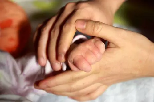 Donne e post- parto, una donna su tre riscontra problemi 