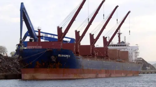 Gli Houthi bombardano un altro cargo e la Shell interrompe la navigazione nel Mar Rosso