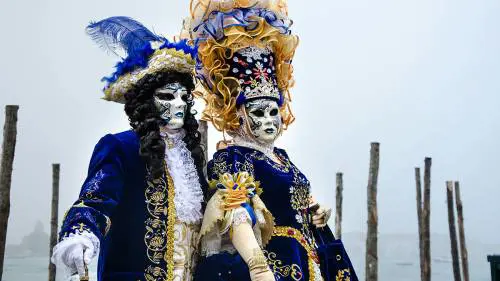 Vestiti carnevale di coppia: idee per travestirsi in due