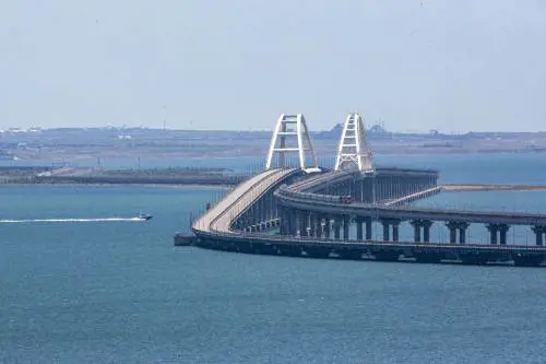 "Sistemi inefficaci". Condannato l'ufficale russo a capo della difesa del ponte in Crimea