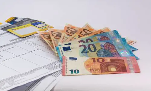 Bonus 500 euro per famiglie con under 14: cosa c’è da sapere