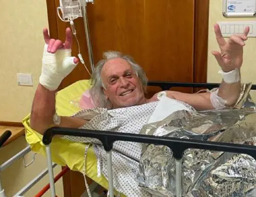 "Mi sono operato". Riccardo Fogli in ospedale: come sta il cantante