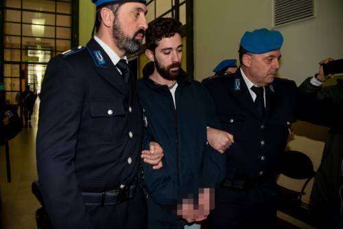 L'arrivo di Alessandro Impagnatiello in tribunale