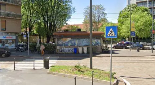 Milano, travolta da un'auto sulle strisce: grave una donna di 60 anni
