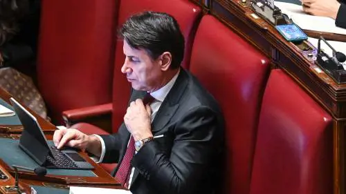 La sinistra può predicare pacifismo, perchè c'è chi guarda la realtà