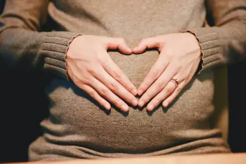 Per 70% degli uomini l'aborto non è un tema solo delle donne