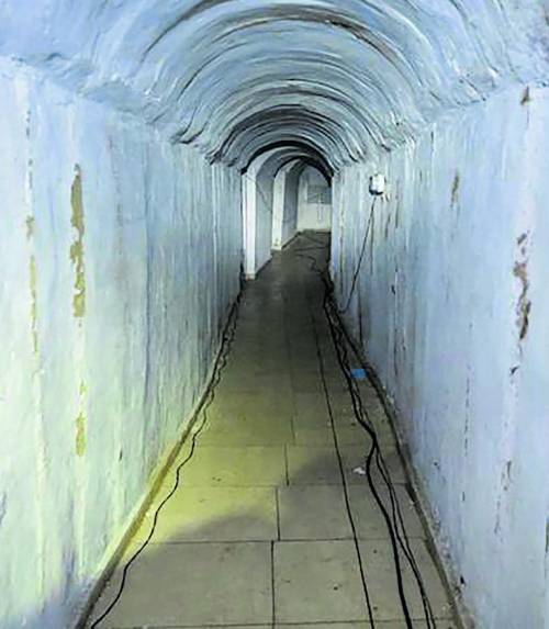 Nel tunnel di Hamas le tracce di 20 ostaggi e puzzle per indottrinare